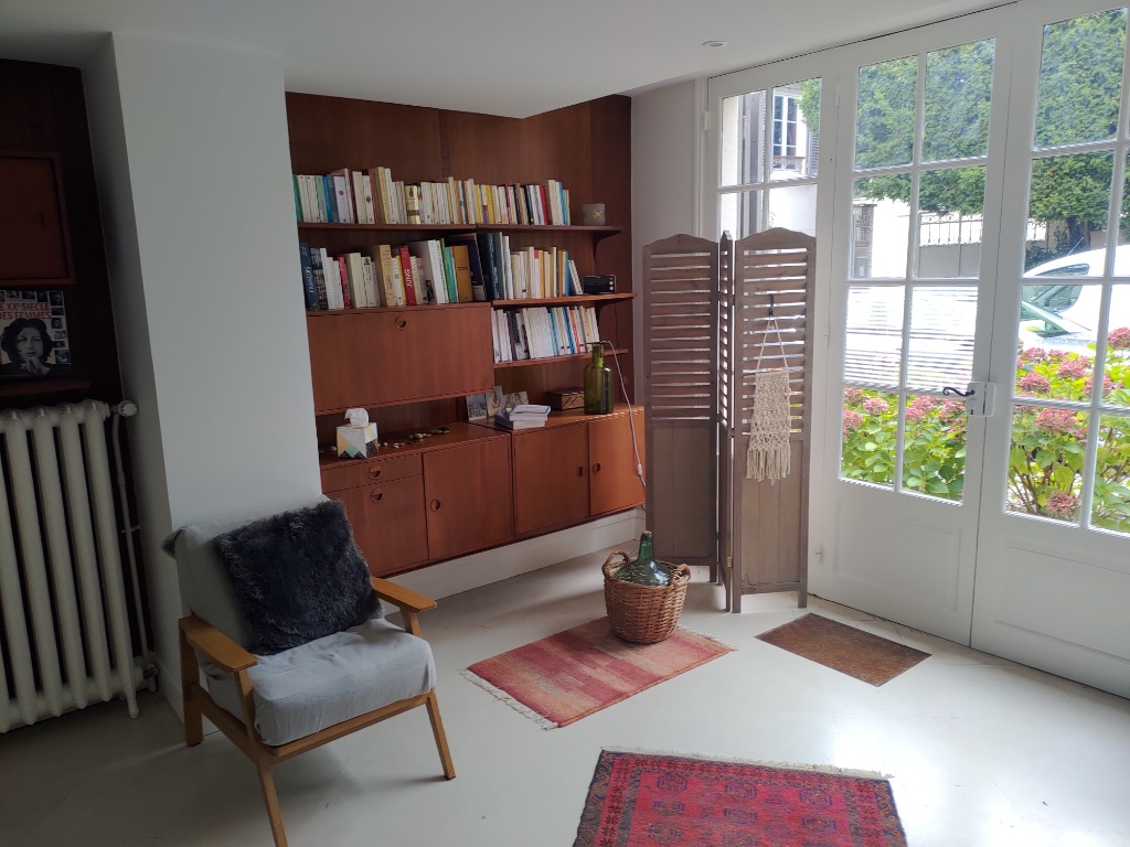 photo cabinet Olga PATAKI