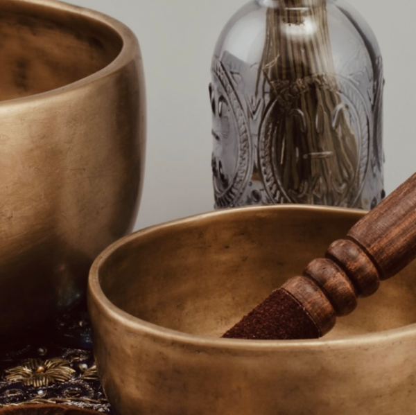 Yoma Yoga & Massages 