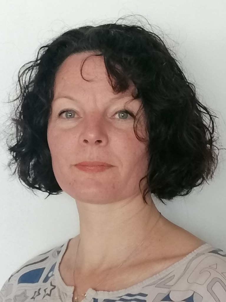 photo portrait PERRIER Evelyne / Une Bulle d’O2