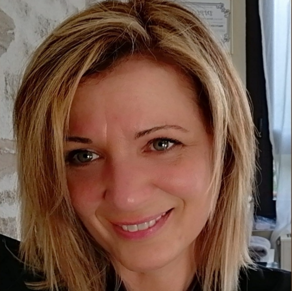 Nathalie Duval by Form&zen