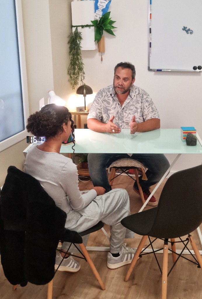 photo seance Cabinet d’hypnose Guillaume Pinard Hypnévolition