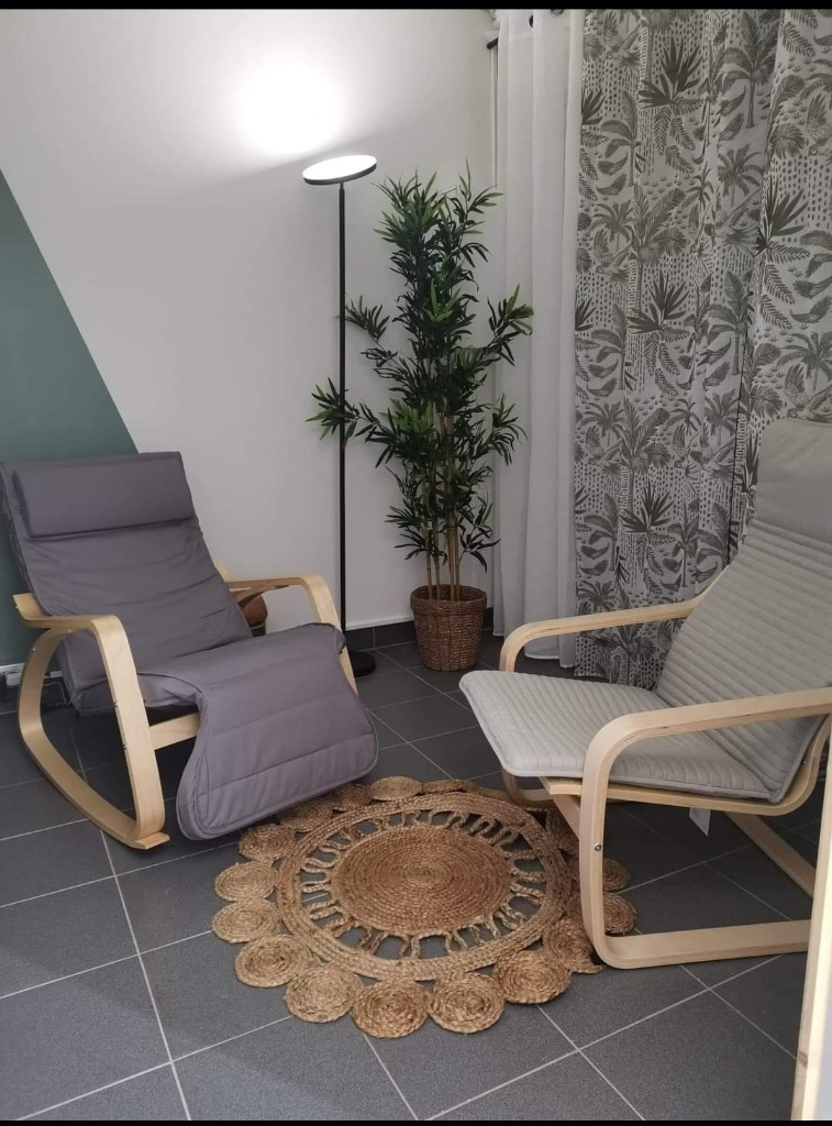 photo cabinet Anthony pellerin