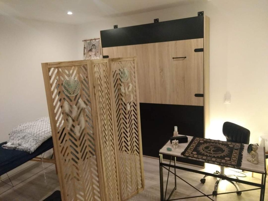 photo cabinet NATIVEL Cécile