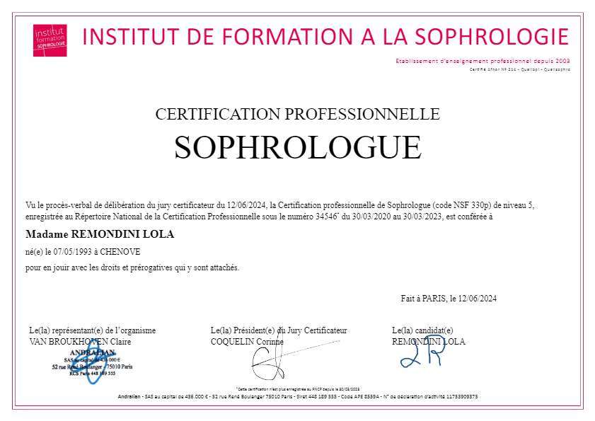 photo diplome Lola Remondini