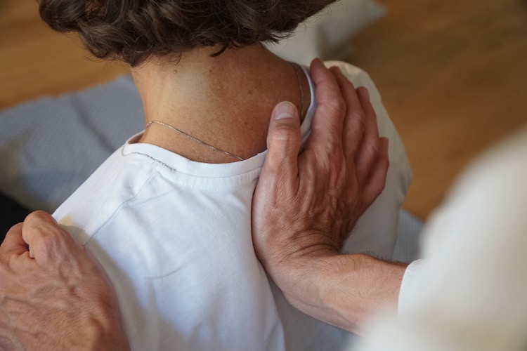 photo cabinet MANOTAO SHIATSU / William SAHLI