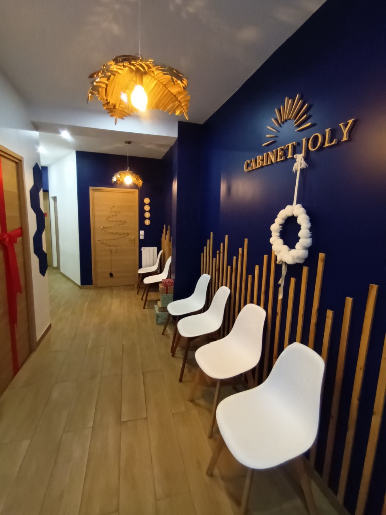 photo cabinet Alma Hilario