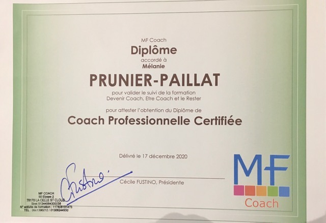photo diplome MME MELANIE PAILLAT