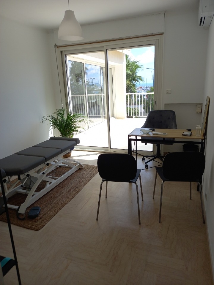 photo cabinet Mathilde Amelin 