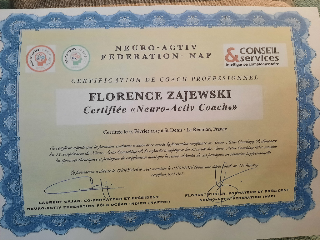 photo diplome Florence Zajewski - Centre OSE