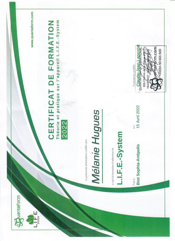 photo diplome Mélanie Hugues 