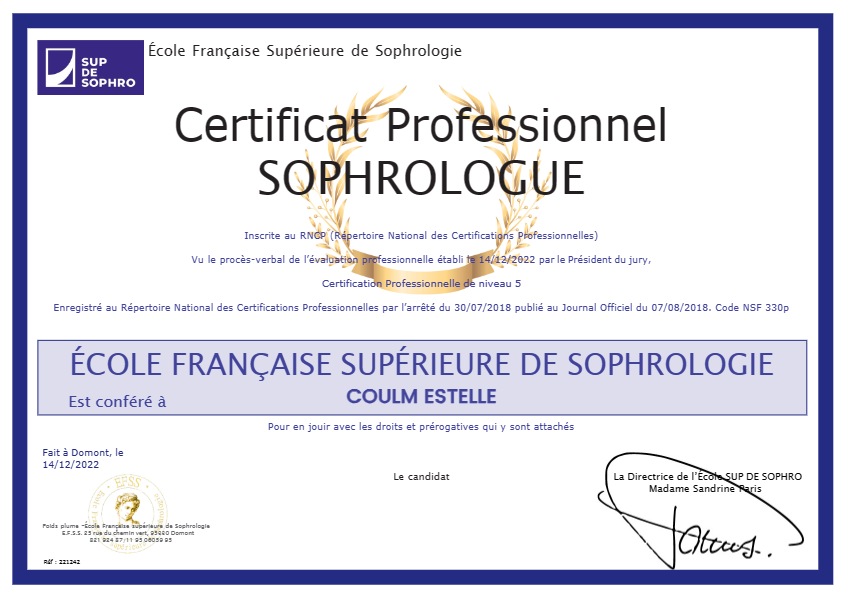 photo diplome Estelle Coulm