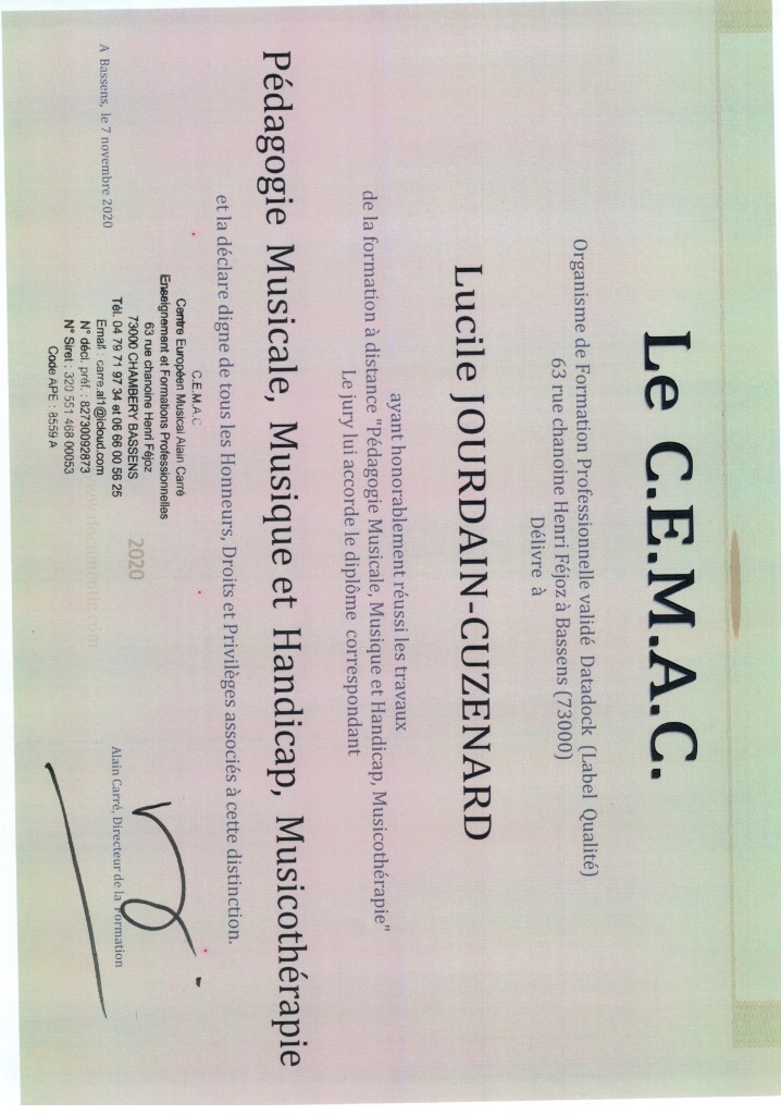 photo diplome Lucile JOURDAIN-CUZENARD