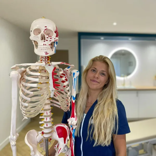 Julie Pasquali - Ostéopathe