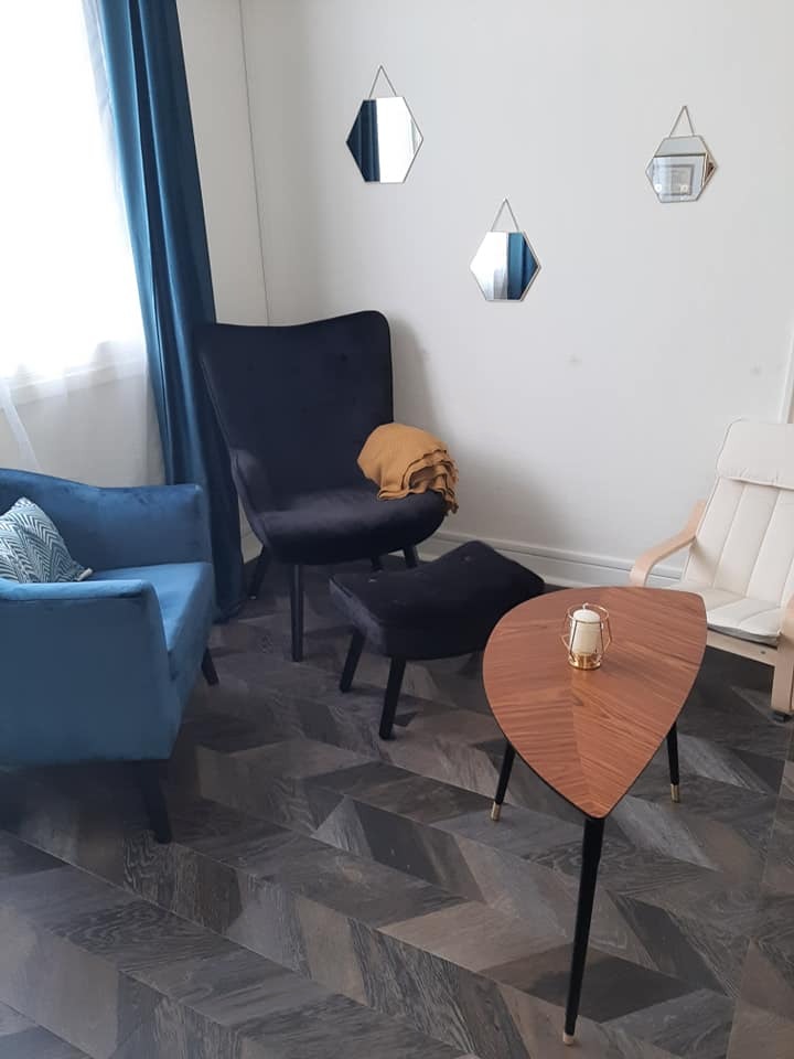 photo cabinet Elisabeth LEULMI 