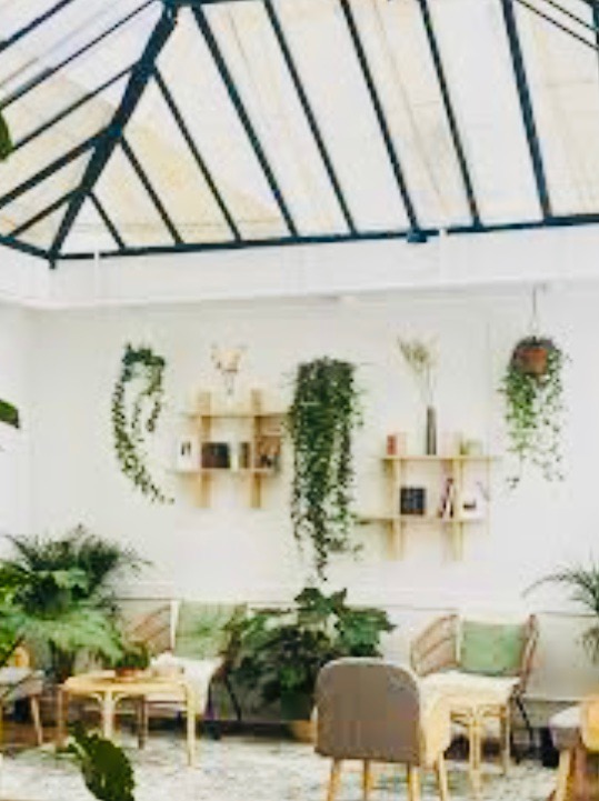 photo cabinet Sabine Spivac Slama 