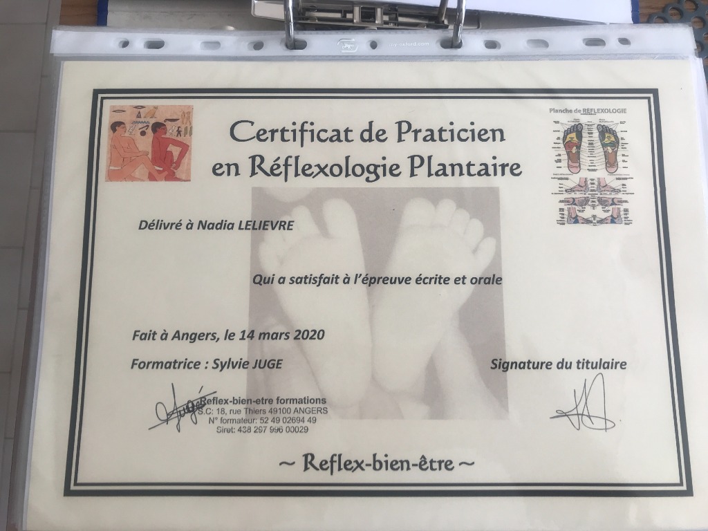 photo diplome Réflexologie plantaire Nadia Lelièvre