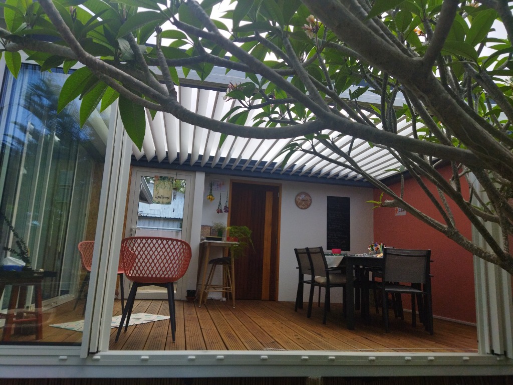 photo cabinet Emmanuelle Hoareau