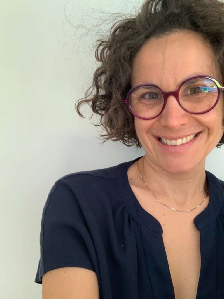 photo portrait Déborah - Kinésiologue Certifiée