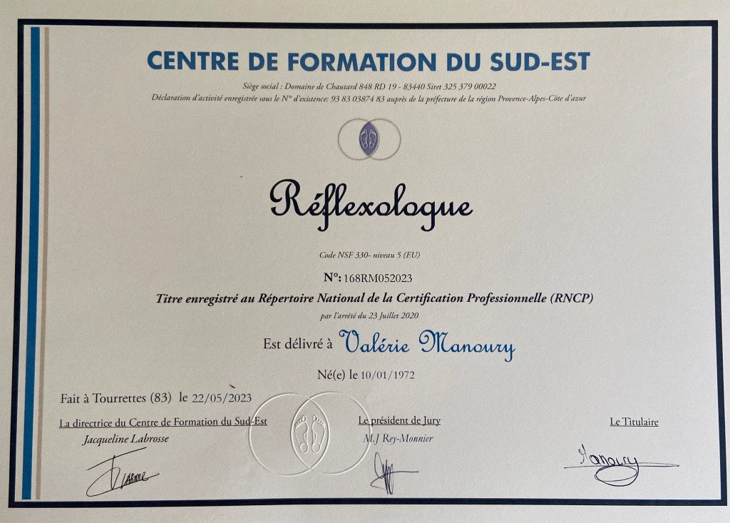 photo diplome Valerie Manoury réflexologue
