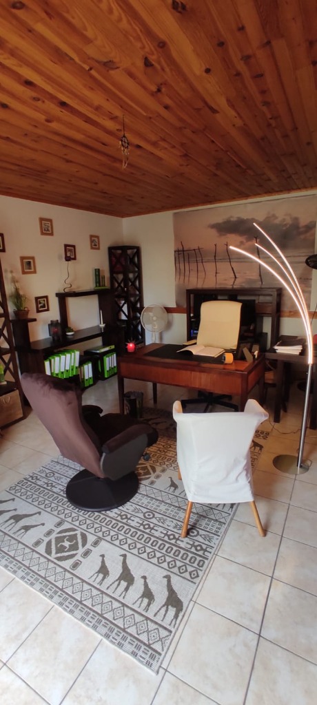 photo cabinet Marie-Claire Labbé