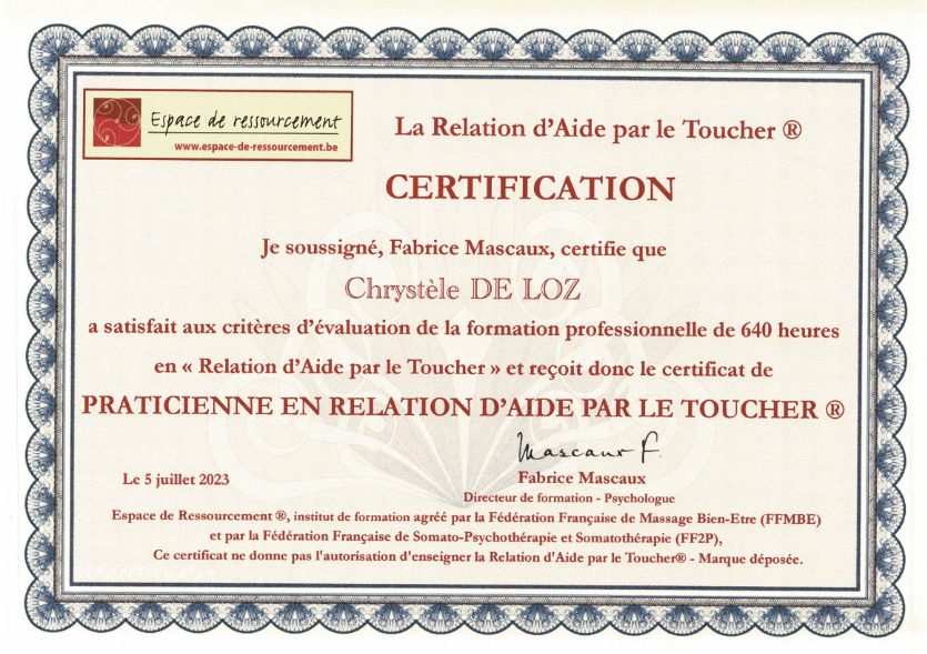 photo diplome Le Corps sous la Main