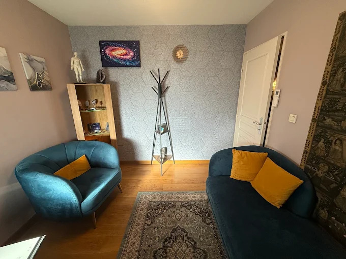 photo cabinet Cyrille Lannez