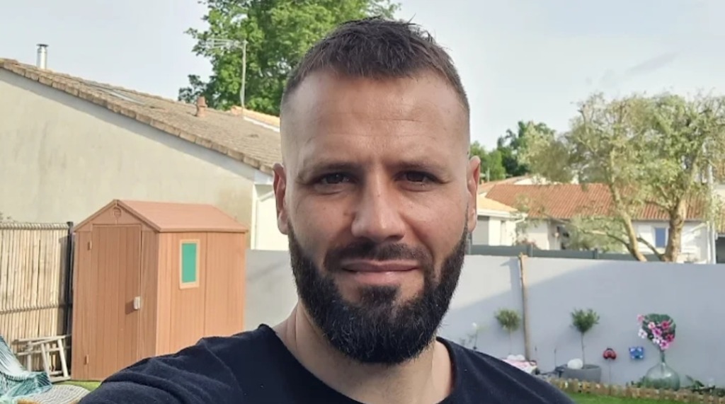 photo portrait Julien LEYMARIE Naturopathe/Magnétiseur 