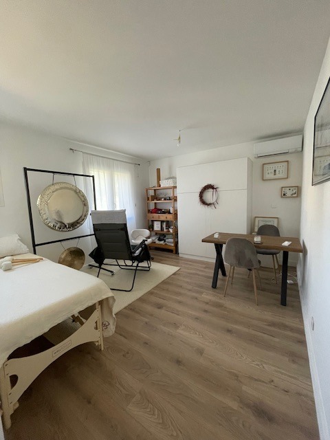 photo cabinet Elisabeth Gomes