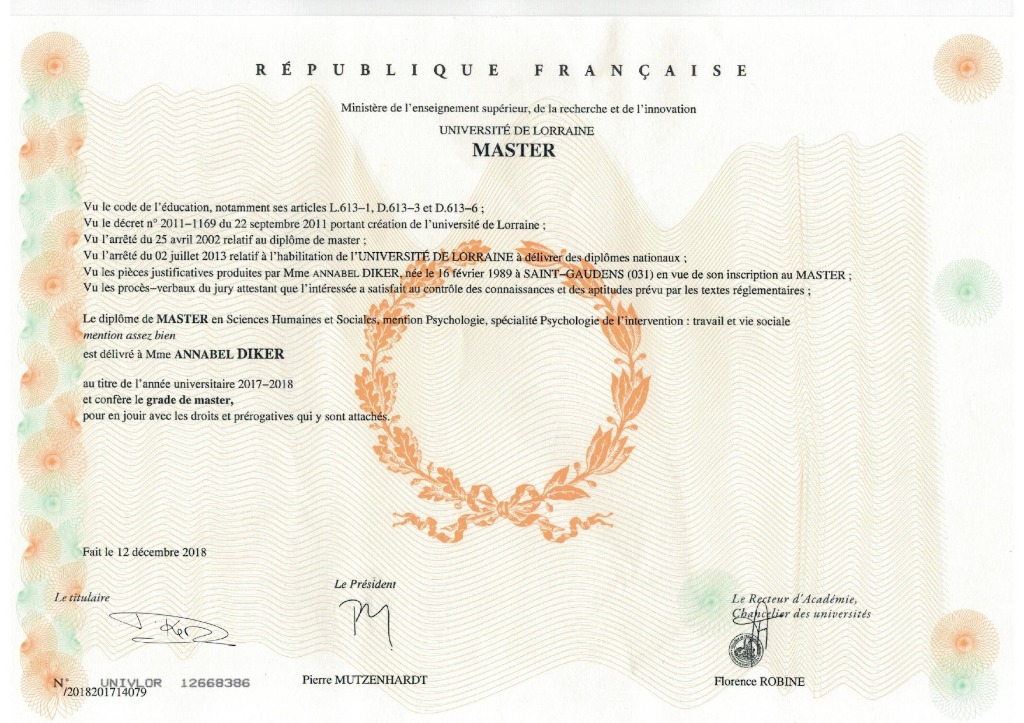 photo diplome DIKER Annabel Psychologue Montpellier