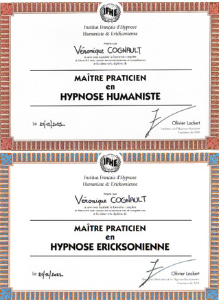 photo diplome Véronique Cognault E.R.E. Coaching et Hypnose