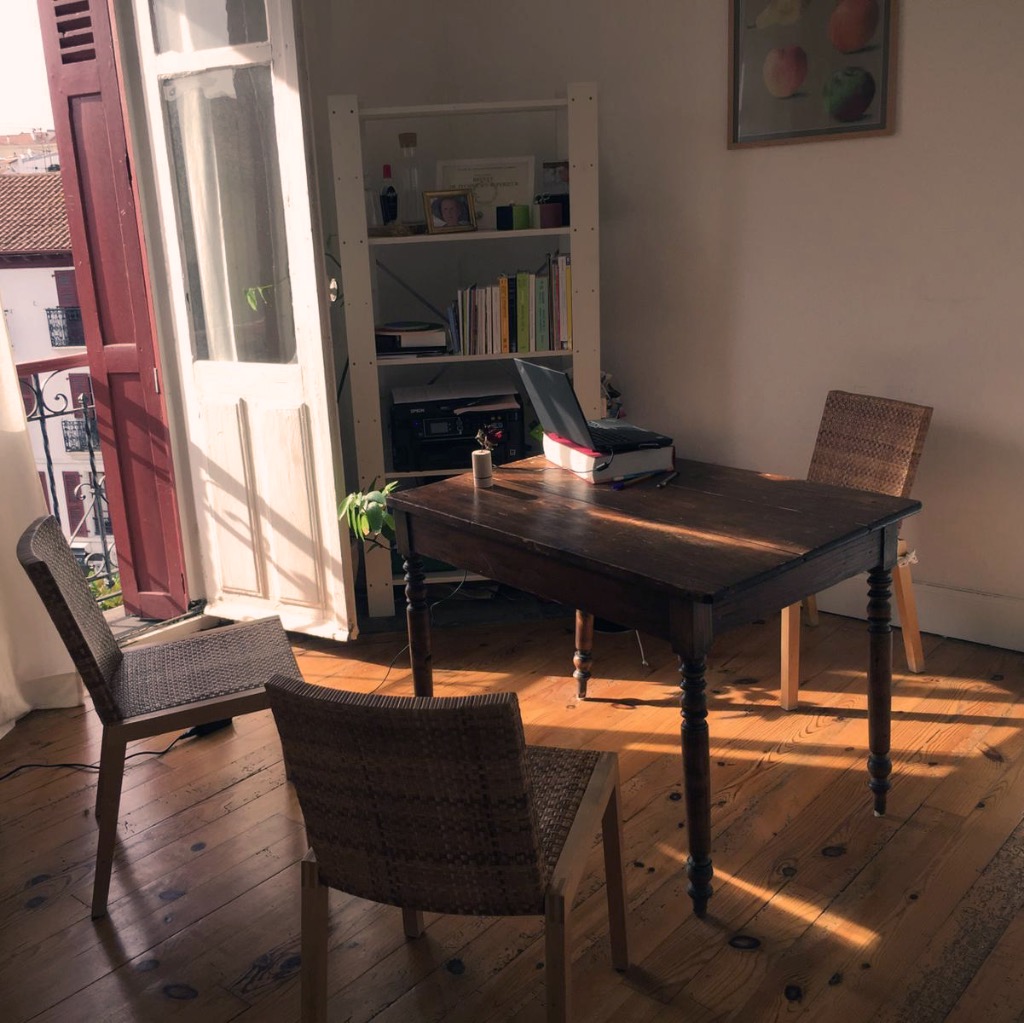 photo cabinet Julie MENDRIBIL