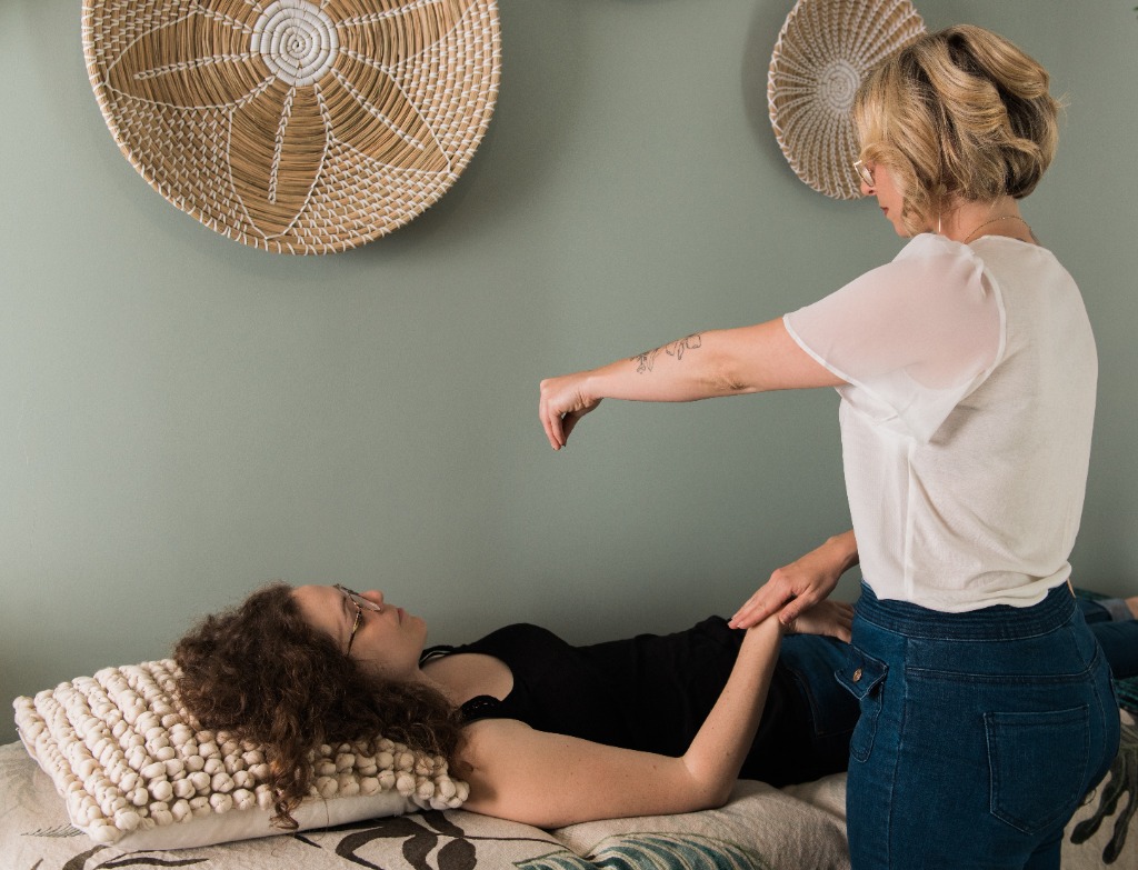 photo seance Marlène Léon - Kinésiologie & Reiki