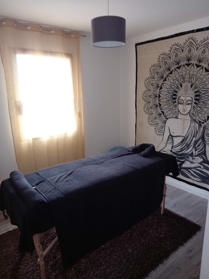 photo cabinet JEREMY QUANTIQUE BIEN ETRE YOGA-TANTRA 🏠d’hôtes