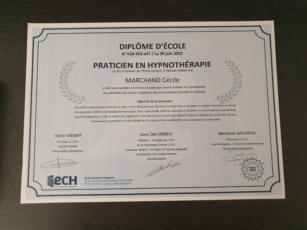 photo diplome Cécile MARCHAND