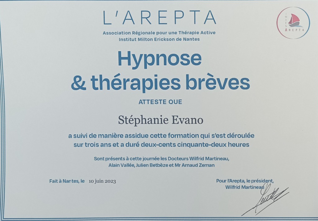 photo diplome Evano Stéphanie