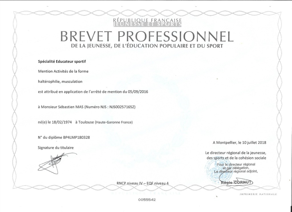 photo diplome Sébastien Mas COACH Prévention Sport Santé Bien-êt