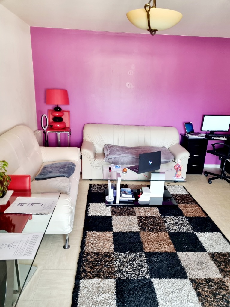 photo cabinet Jeane Oyonou