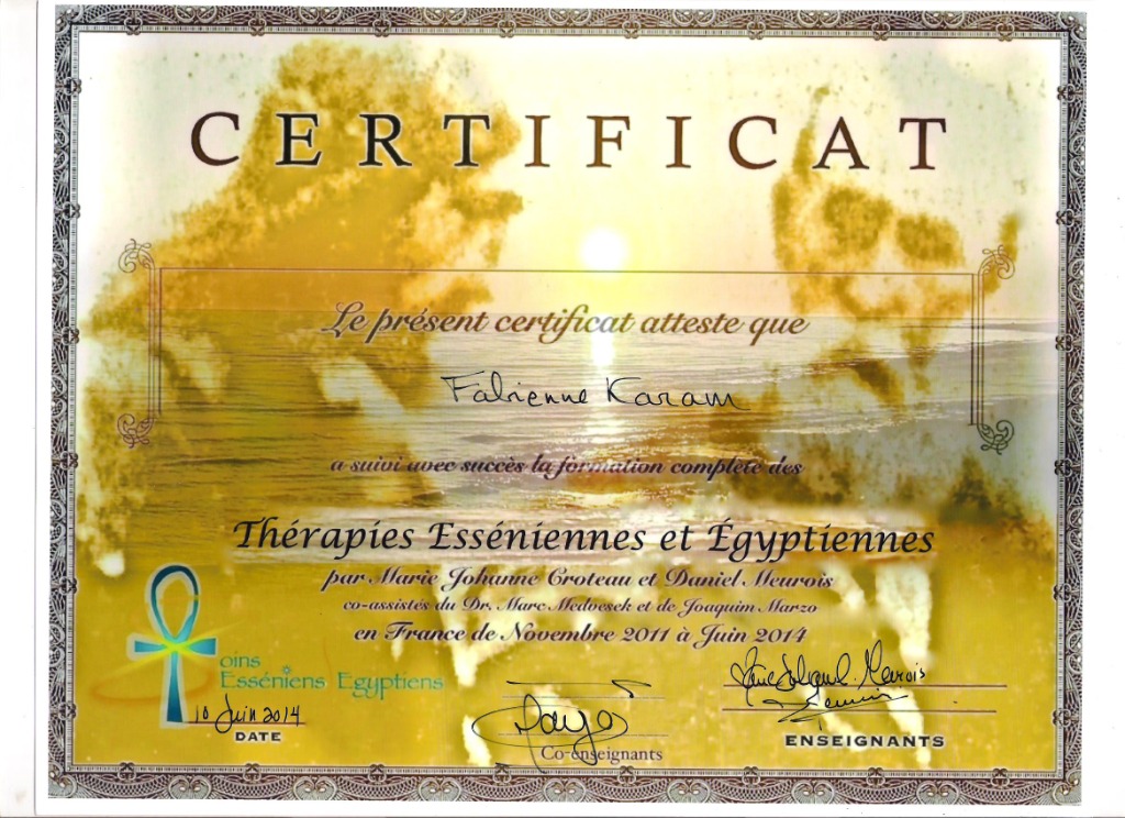 photo diplome Fabienne Karam Essencensoi