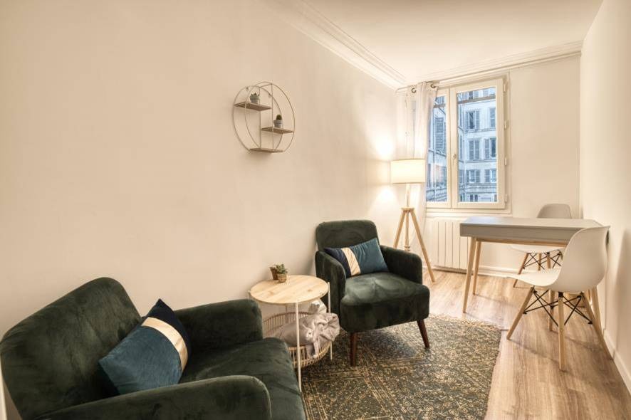 photo cabinet Marques Raphaël - Médium - Praticien en Hypnose