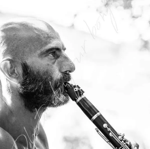 Aborigine vibrations