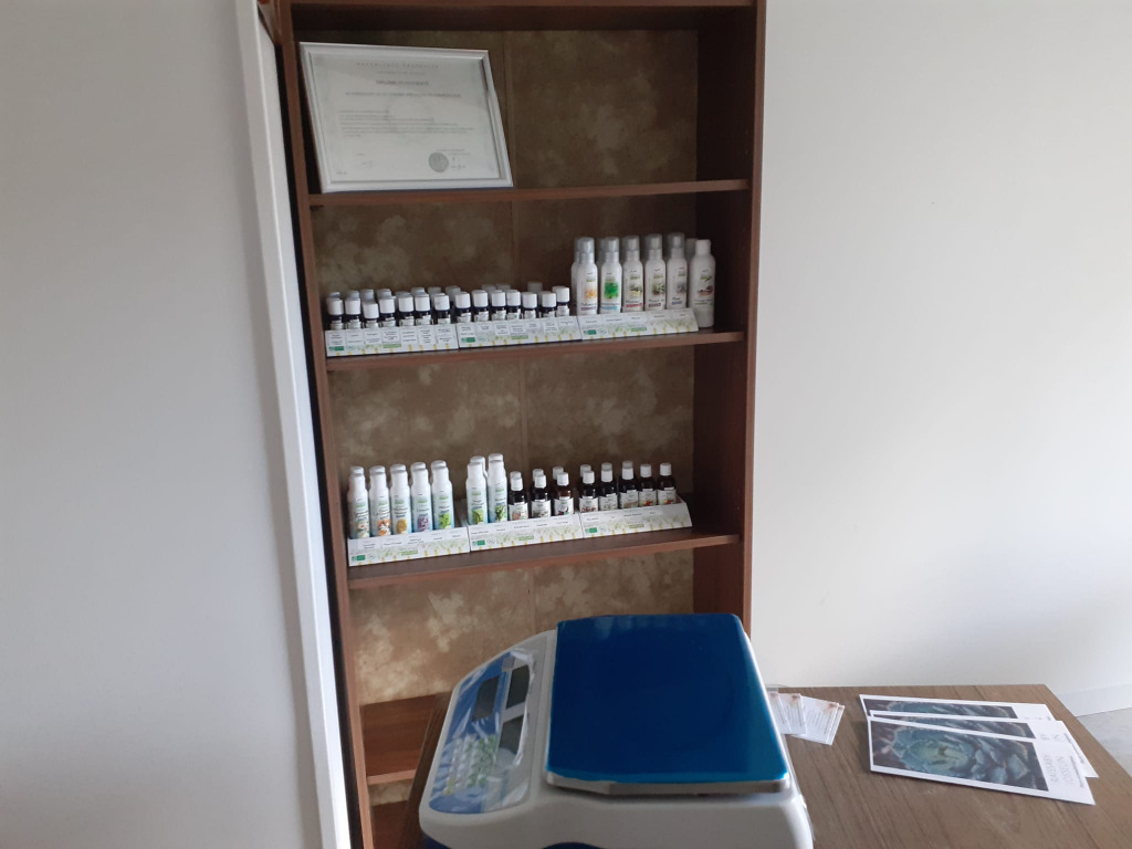 photo cabinet Raissaby Josselin Phyto-aromatherapeute