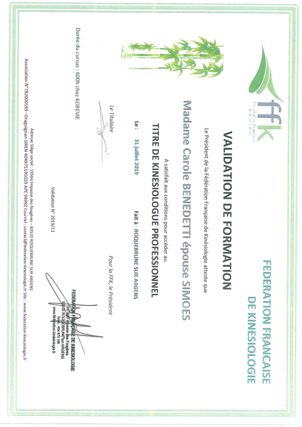 photo diplome Carole Simoes 1.2.3 Kinesio