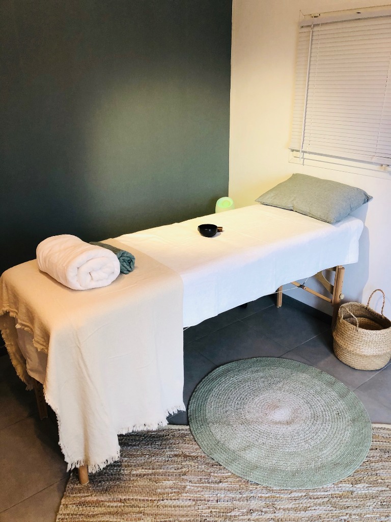 photo cabinet Elisabeth LACOSTE