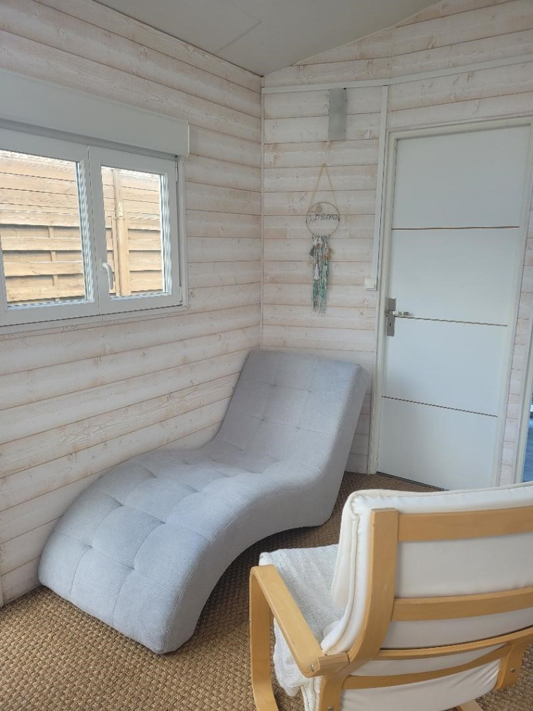 photo cabinet Catherine Poirier