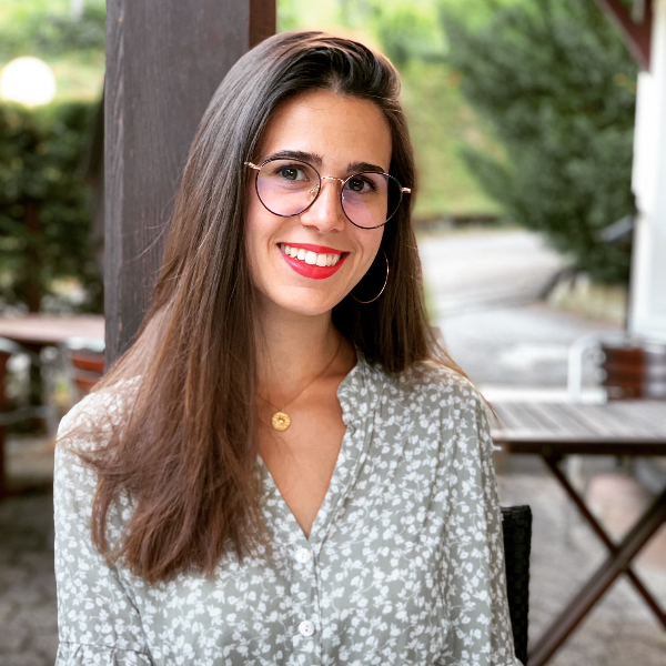 Débora ALMEIDA NUNES