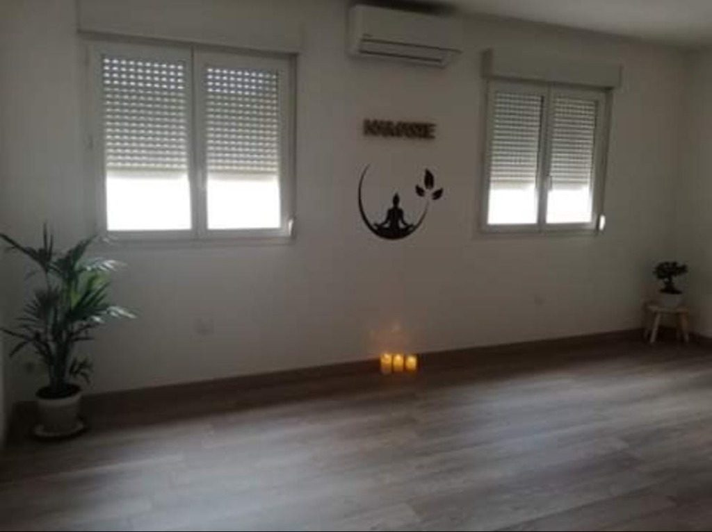 photo portrait Emilia Peyron / Naturoyoga la connexion à soi