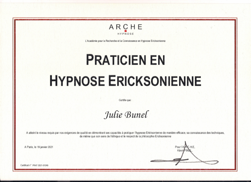 photo diplome Julie BUNEL