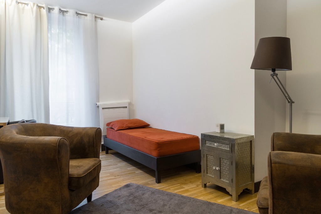 photo cabinet Joel Magnétiseur