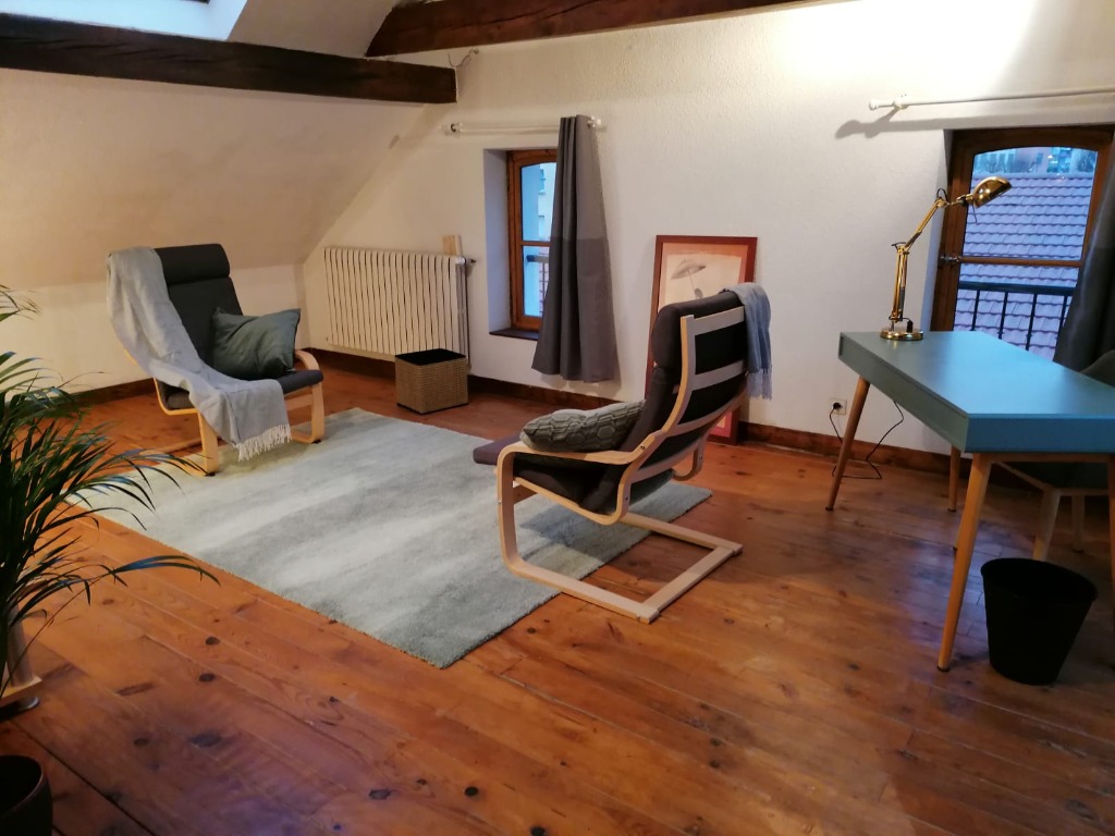 photo cabinet Olivier Pirou