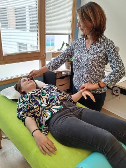 photo seance Christelle GUYADER Kinésiologie